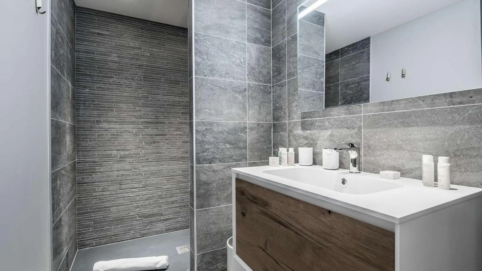 Courchevel 1550 : Appart Cosy 4 Pers, Animaux Ok, Acces Spa - Fr-1-631-229 Apartmán